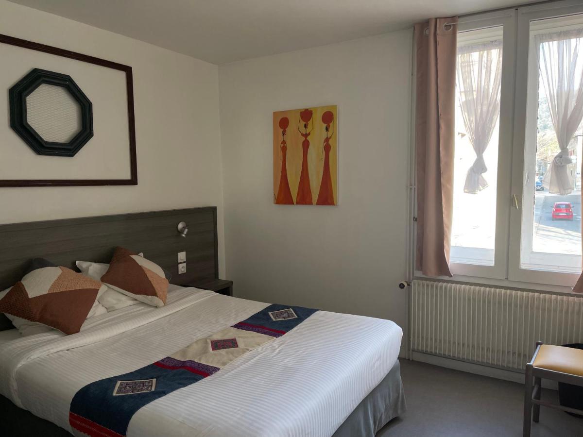 Logis Hotel Restaurant & Pizzeria Vuillot Cuiseaux Esterno foto